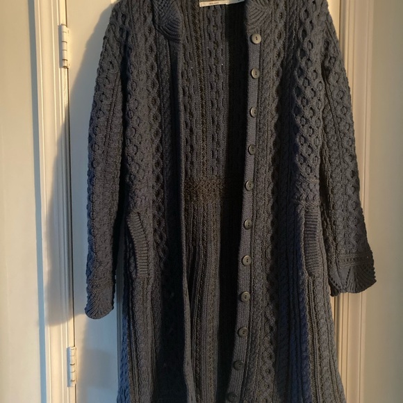 Aran Crafts Wool Sweater Coat Scalloped Bottom - Picture 6 of 12